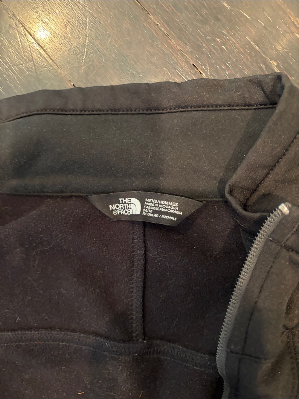 The North Face Men's Black Softshell Jacket - Picture 2 of 4